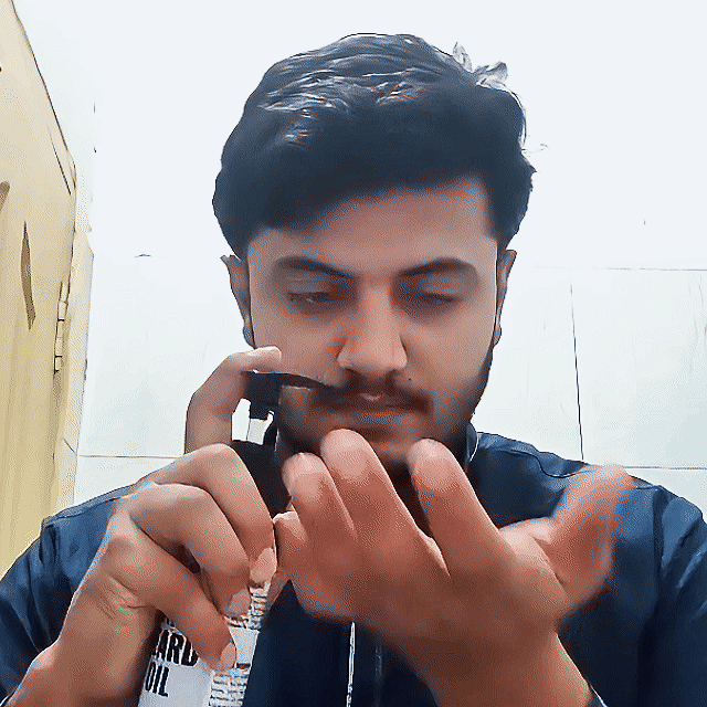How to use hair & beard oil